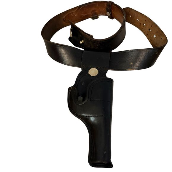 Vintage Black Leather Smith & Wesson Swivel Gun Holster and Belt 44”